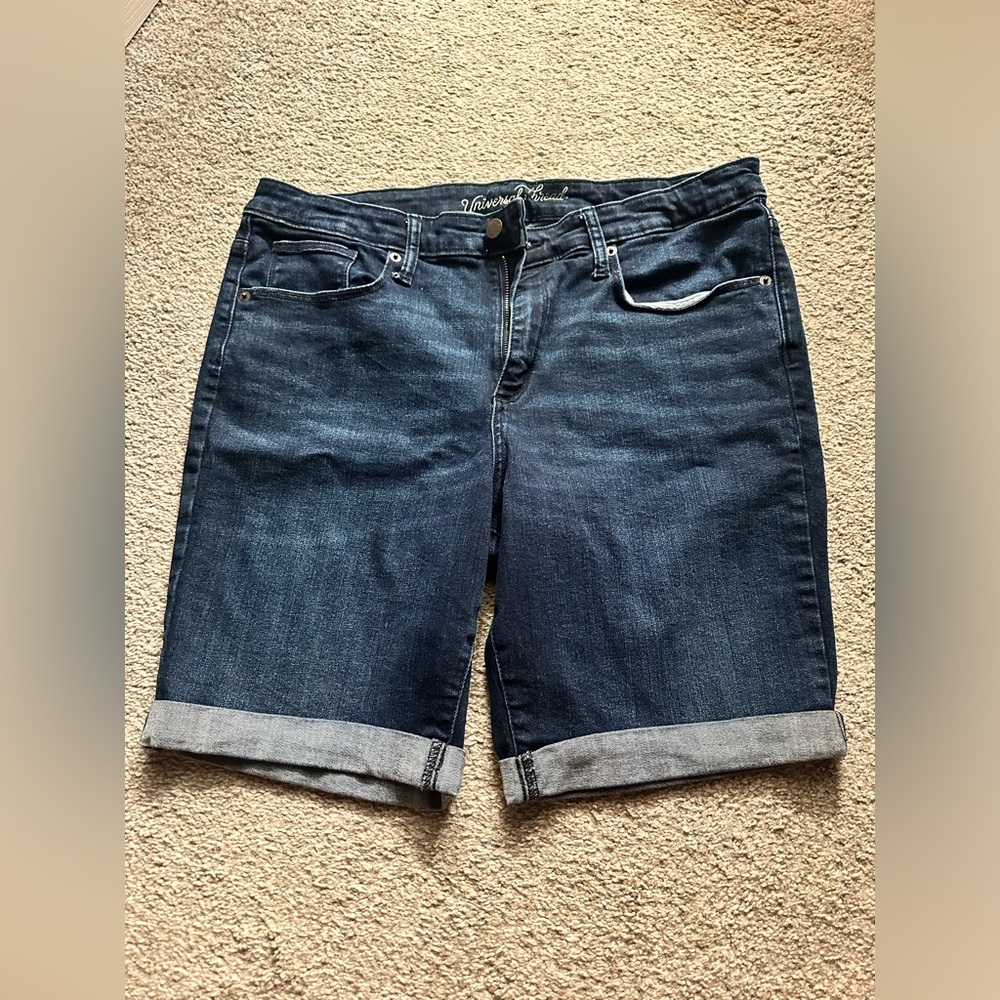 Universal thread shorts